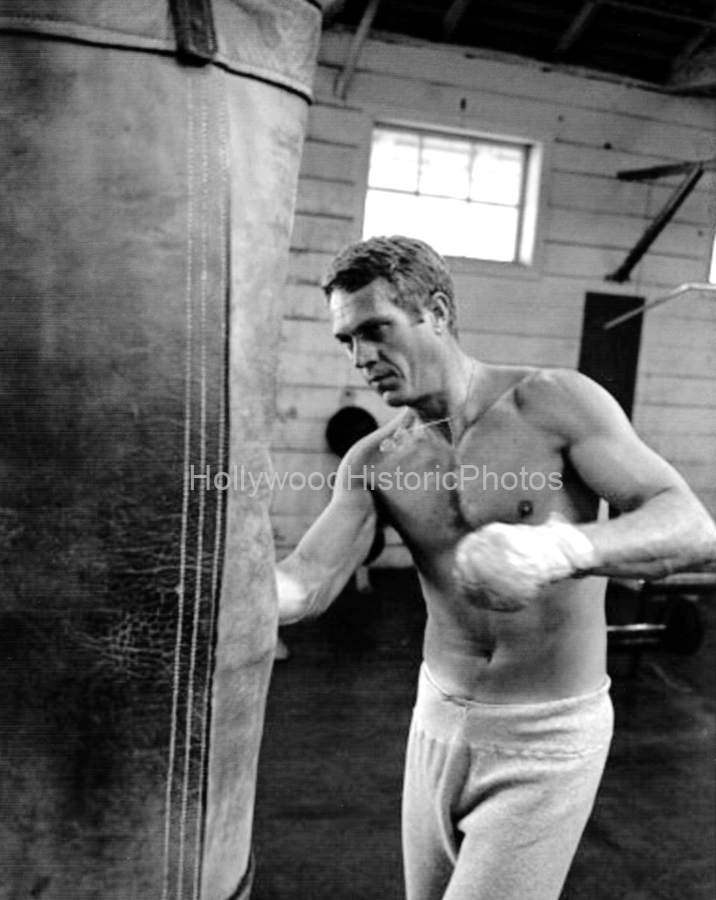 Steve McQueen 1963 Boxing Paramount Pictures DeMille Barn wm.jpg